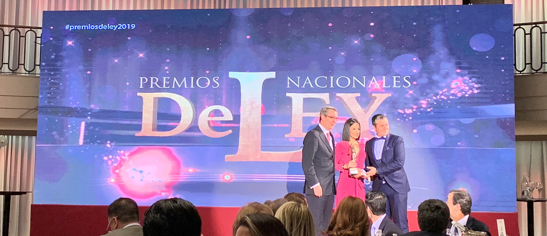 Premios De Ley 2019 OLMEDO Y VELASCO ABOGADOS Personal Legal Manager